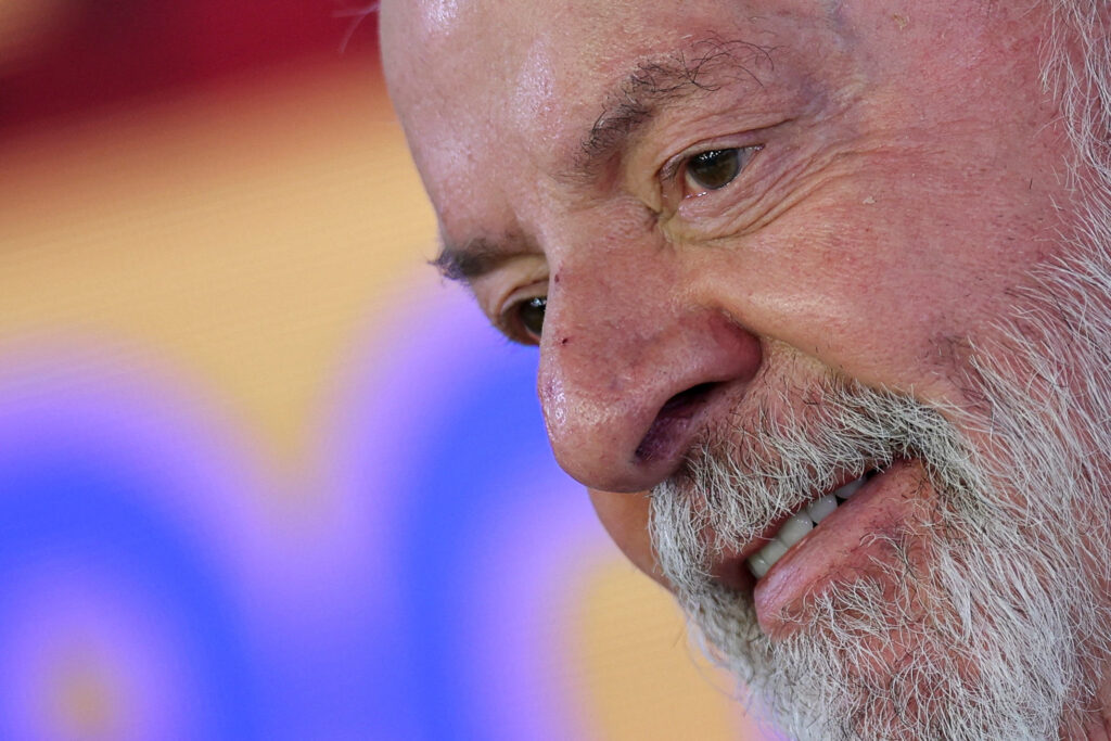 lula-diz-na-italia-que-‘nem-lembrava’-de-zambelli-e-afirma-que-ela-‘vai-pagar’
