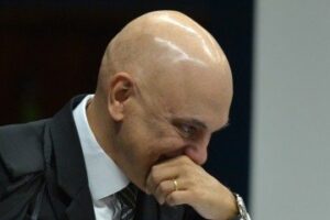 “consequencias-serias”,-brinca-moraes-ao-ser-chamado-de-palmeirense