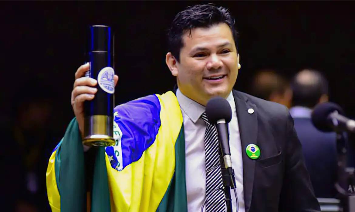 deputado-do-pl-admite-ter-usado-apelido-da-odebrecht-para-xingar-gleisi-hoffmann
