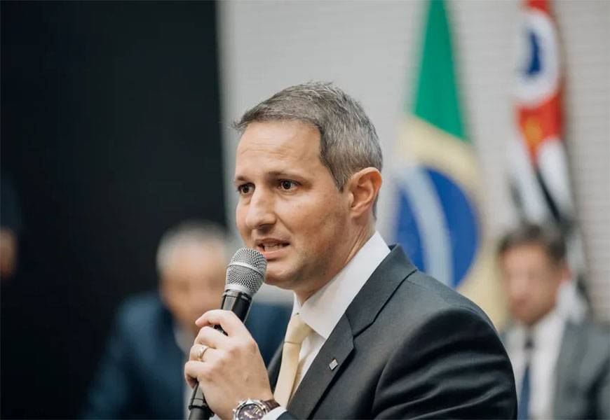 pre-candidato-ao-senado,-derrite-critica-pec-da-seguranca-de-lula