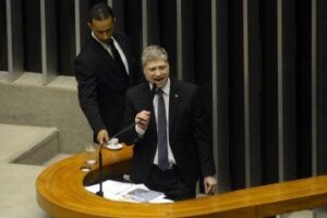novo-recorre-ao-plenario-da-camara-contra-proposta-que-amplia-poderes-do-stf