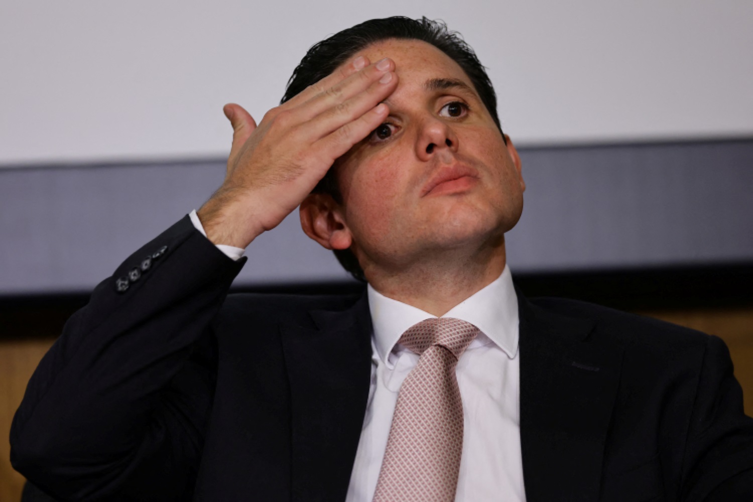 motta-e-vaiado-por-professores-em-cerimonia-com-lula-e-ouve-gritos-de-‘sem-anistia’
