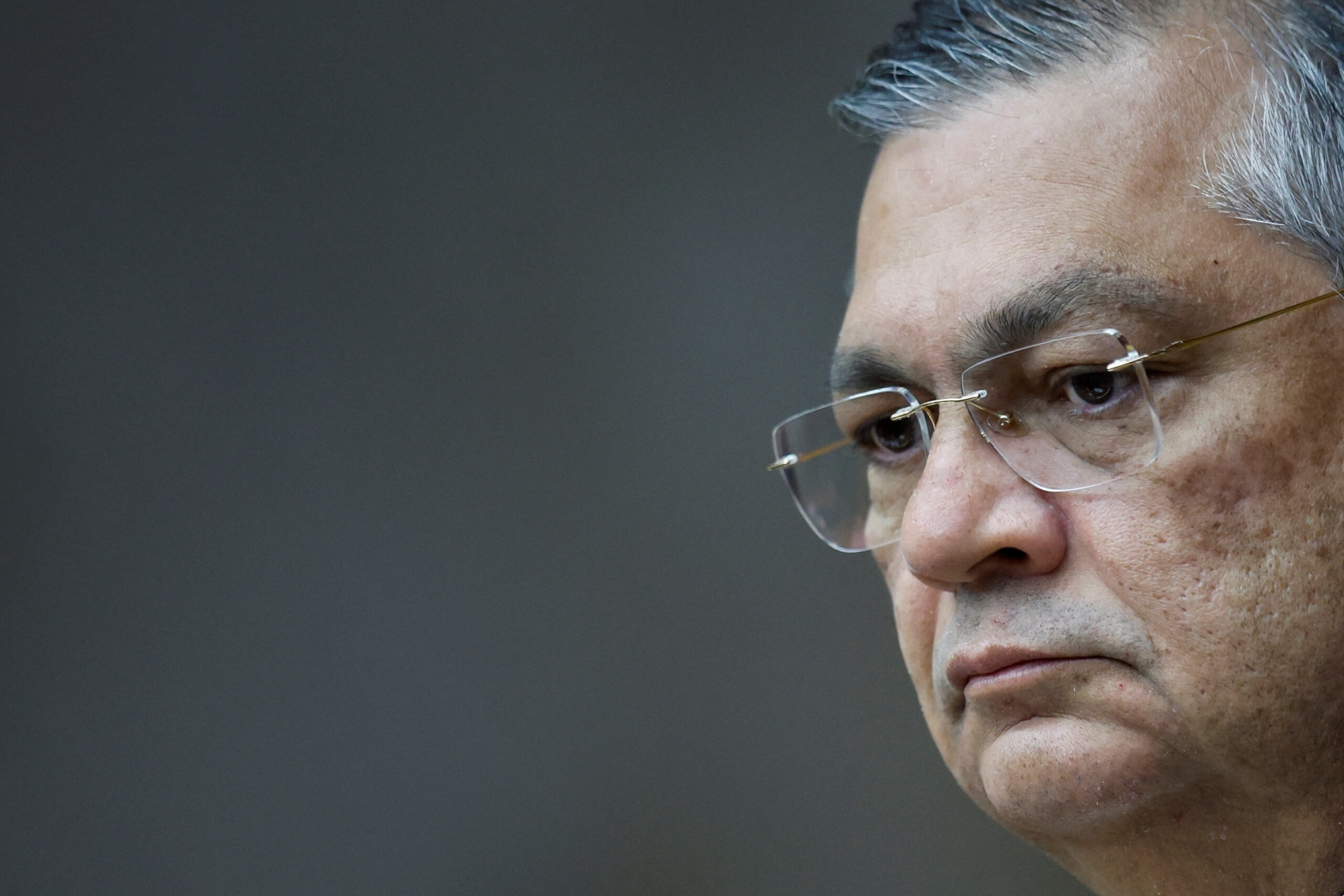 dino-barra-emendas-de-eduardo-bolsonaro-e-alexandre-ramagem-por-estarem-no-exterior